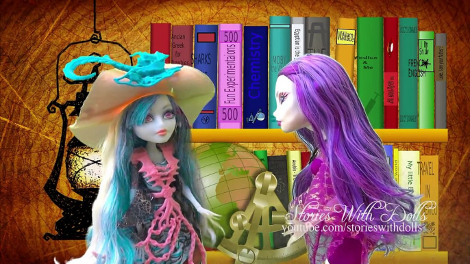 Monster High Stories With Toys & Dolls - GHOST SHIP!! DRACULAURA AND THE GHOULS ARE SCARED