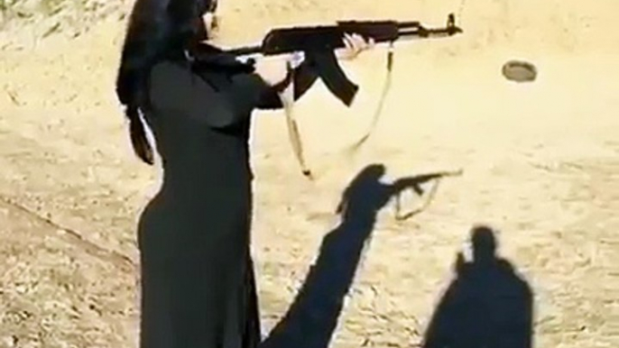 Firing with gun in Arabs Mens vs Womens