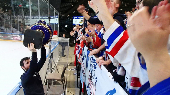 Présentation de la Coupe aux supporters des Lions