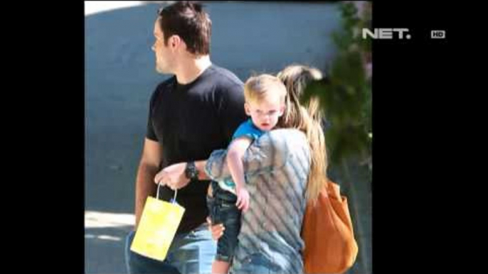 Entertainment News-Hilary Duff dan Mike Comrey tetap menjaga hubungan baik