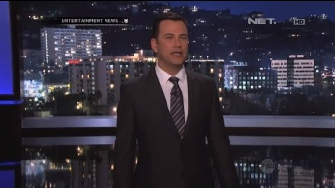 Jimmy Kimmel memiliki hobi melakukan Selfie