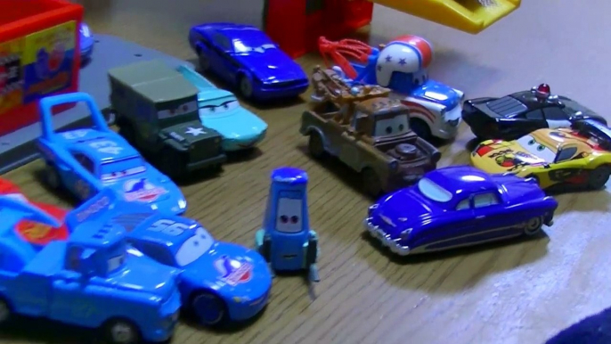 東京アクションコース ディズニー カーズ トミカ Tomica Cars 2 Tokyo Action Course Disney Cars 토미카