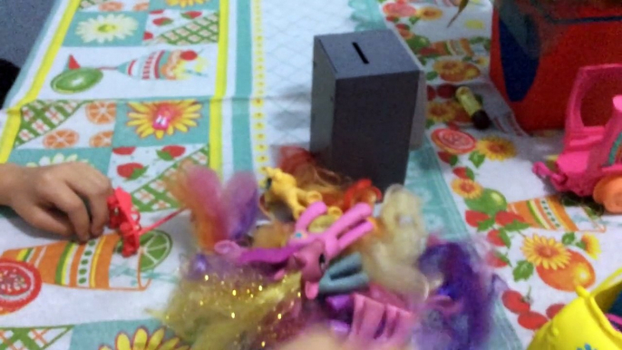 My Little Pony - Brincando com poneis