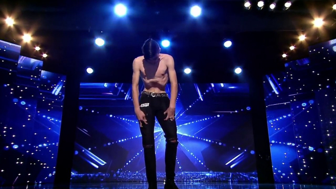 'Killer' Shocks Judges with Stomach Turning Performance! - Auditions Week 1 - Românii au talent