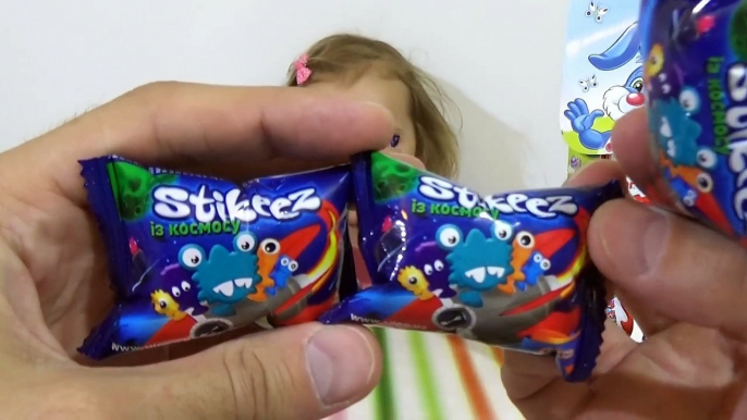 Холодное сердце Ежики Киндер сюрприз игрушки распаковка Frozen Kinder hedgehogs surprise eggs toys