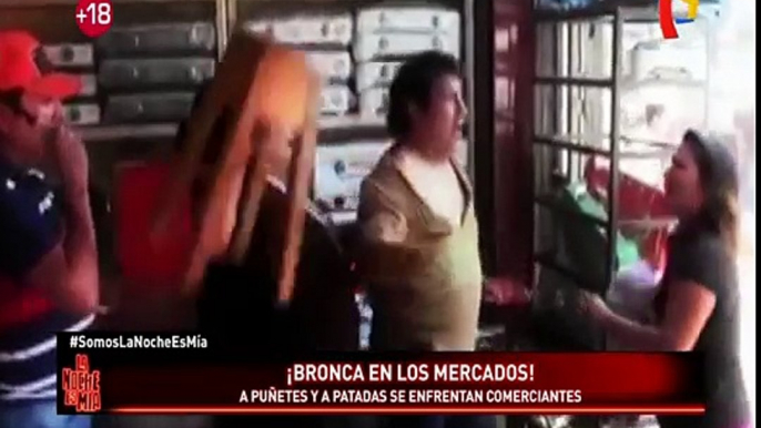 Ate Vitarte: vendedoras ambulantes se agarran a golpes por espacio en el mercado