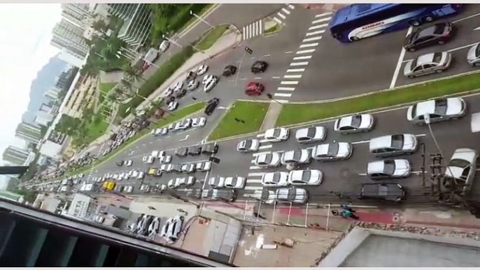 Protesto da motoristas de aplicativo na avenida Reta da Penha