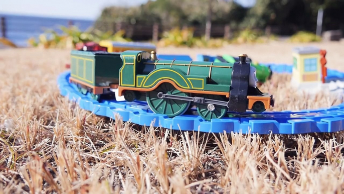 ☆お外で機関車トーマス総集編☆　Friends of Thomas the Tank Engine that runs outside