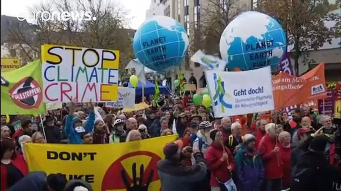 Thousands rally in Bonn to protest over Cop23 climate deal