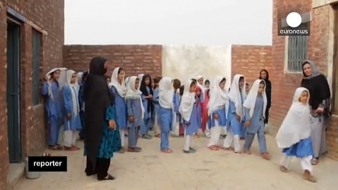 UN recognition for Afghan refugee who spends her life educating girls in Pakistan - reporter