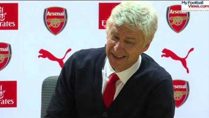 Wenger asks reporter not to ask about his line-up