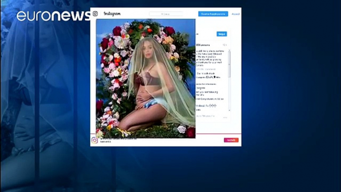 Beyoncé announces twin pregnancy