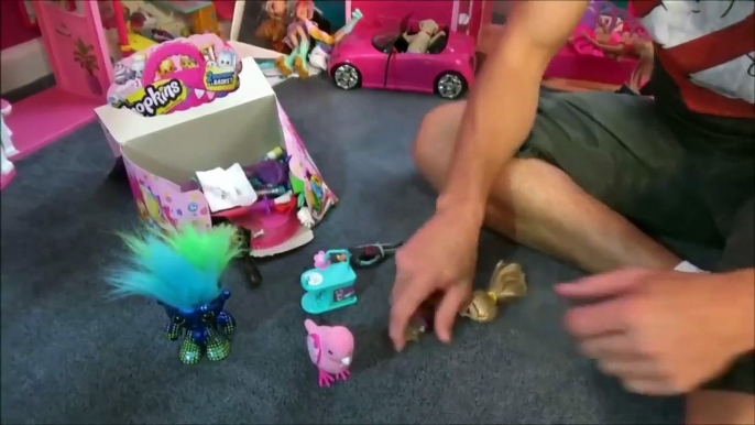 Toy Freaks - Freak Family Vlogs - Bad Baby Real Food Fight Victoria vs Annabelle & Freak Daddy Toy Freaks Bad Kids