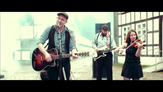 Barrels of Whiskey - The O'Reillys and the Paddyhats [Official Video]