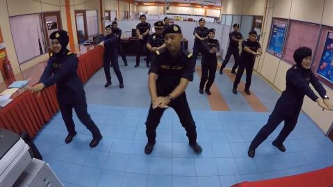 Perlis JPJ and Selayang Hospital 'accept' Panama Dance Challenge