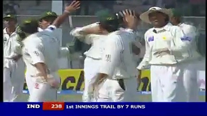 Muhammad Asif Amazing Bowling Spell-Bowled Sachin Tendulkar and Destroyed Indian Batting Line up