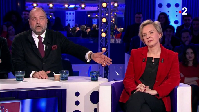 "Vous êtes très agressif, monsieur" : la prise de bec entre Christine Angot et Eric Dupond-Moretti sur le plateau d'"ONPC"