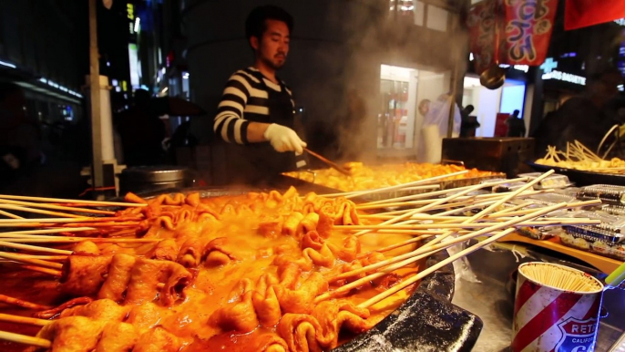 KOREAN STREET FOOD - Myeongdong Street Food Tour in Seoul South Korea - CRAZY Korean Food + SEAFOOD