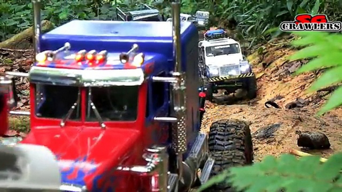 9 Trucks RC Mudding Trail at Chestnut Ave Defender D90 Axial Wraith 6x6 King Hauler Man Honcho