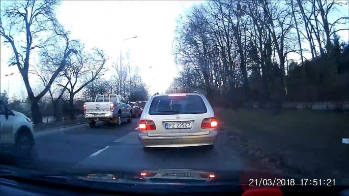 Instant Karma pour des mauvais automobilistes