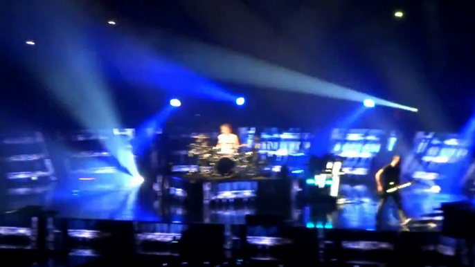 Muse - Interlude + Hysteria, Palacio de los Deportes, Mexico City, Mexico  10/22/2013