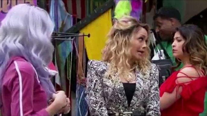 K.C. Undercover S03E01 Coopers on the Run