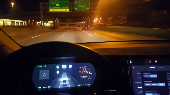 Tesla : le pilote automatique manque de tuer ses occupants !