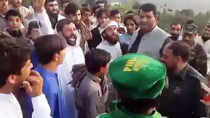 Mobile Footage Leaked of Ameer Muqam After Swat Jalsa