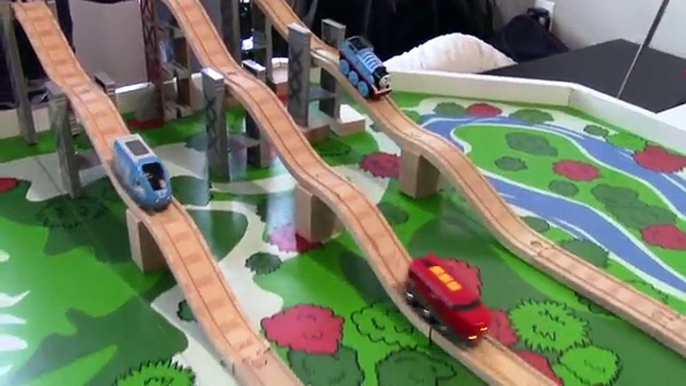 Thomas and Friends Thomas the Tank Engine vs Brio Trains Motorized Wooden Railway Trains