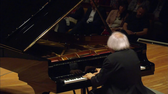 Grigory Sokolov - Schubert Impromptu No. 3 in G  (excerpt)