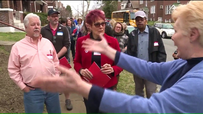 St. Louis Residents Tour Opposite Neighborhoods to Learn More About Each Other