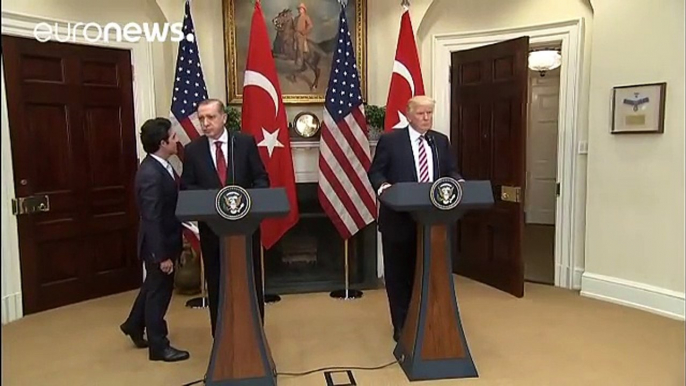 Erdogan rechaza en la Casa Blanca que EEUU arme a las milicias kurdas