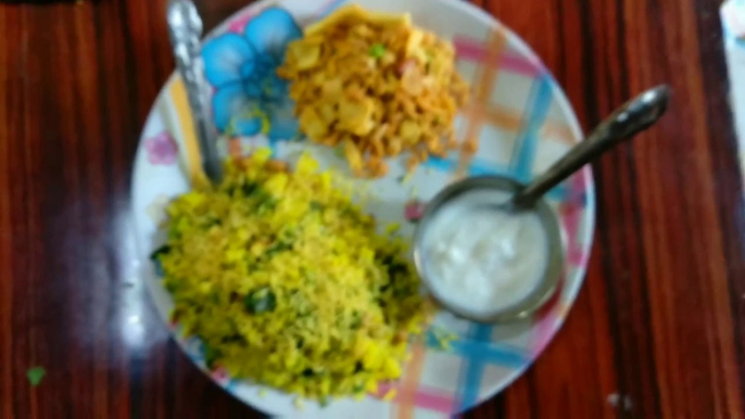 How to make Poha - पोहा झटपट बनायें - Easy Poha Quick Recipe