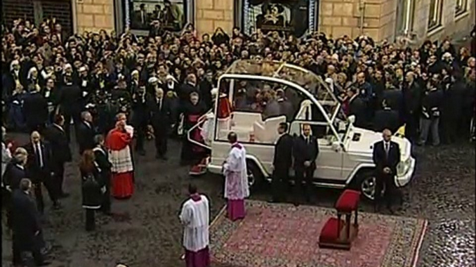 El Papa en la Plaza de España: "La mirada de María es la mirada de Dios sobre cada uno"