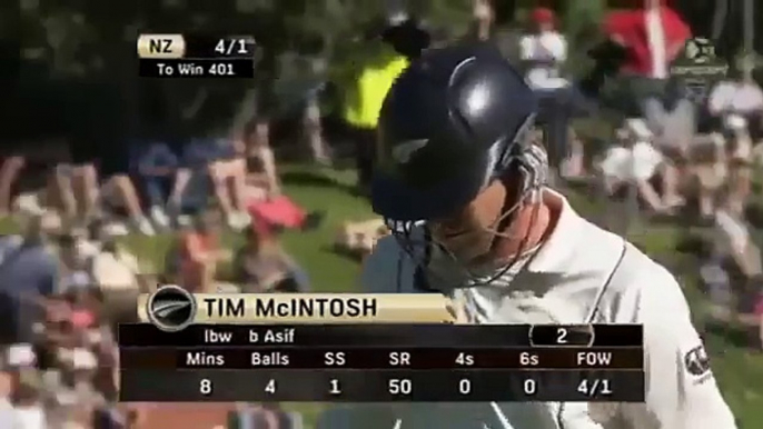 Mohammad Asif 5 Ball 5 Wickets - Reverse Swing Yorkers Clean Bold