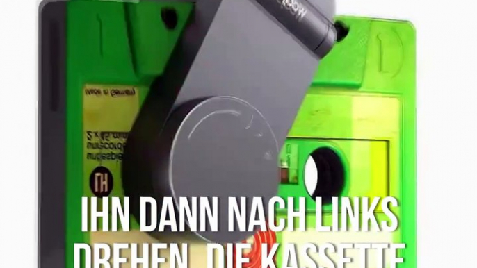 Habt ihr eure alten Audiokassetten aufgehoben? Mit diesem Gerät könnt ihr sie wieder benutzen! ;-) Via: ELBOW cassette player by BrainMonk Organization >