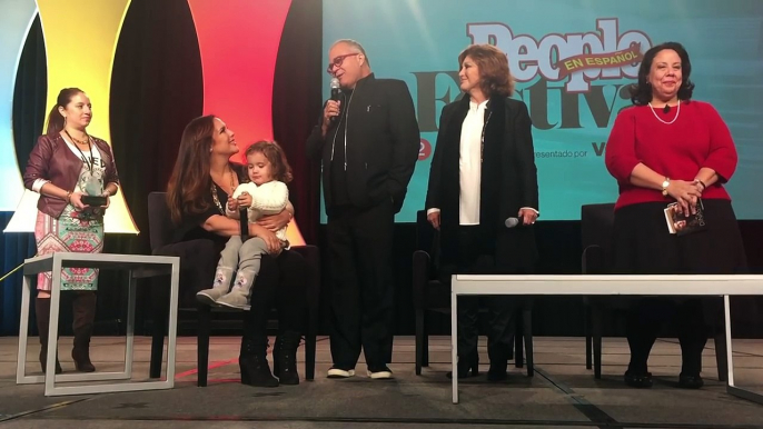Angélica María recibe el premio Ícono de People en Español 2015