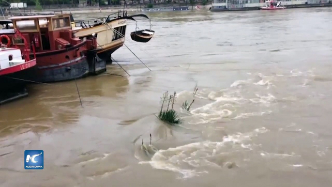 Inundaciones afectan ciudades francesas. Declaran estado de emergencia