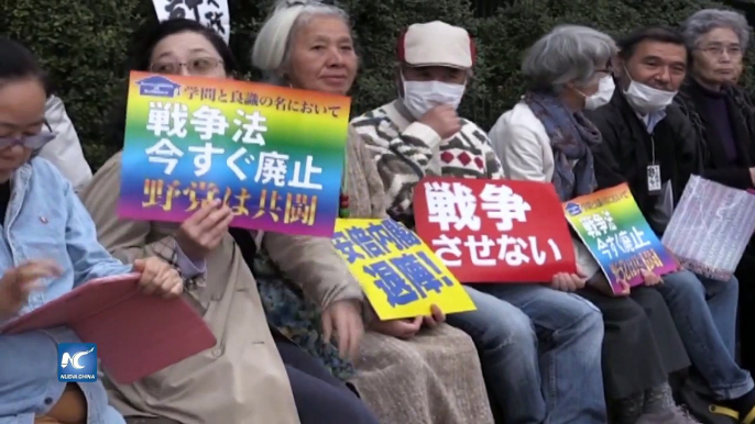 Manifestantes japoneses en contra de leyes de seguridad
