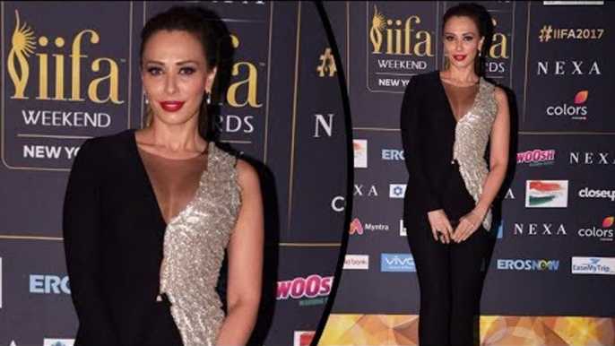 Salman's Gf Iulia Vantur's AMAZING Look @ IIFA 2017 New York