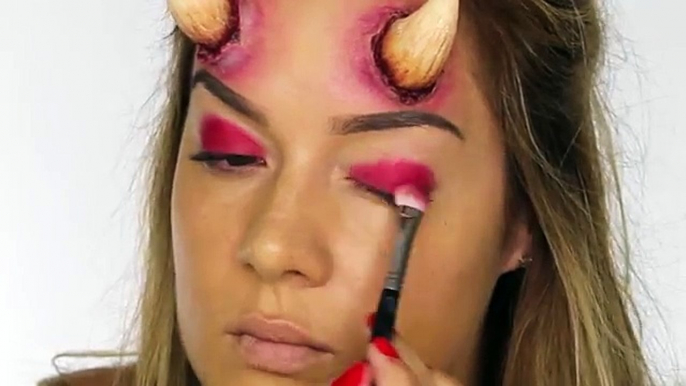 Sexy Devil Halloween MakeUp Tutorial | Shonagh Scott | ShowMe MakeUp