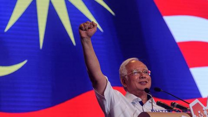 Najib: Minimum wage will be raised if Barisan wins