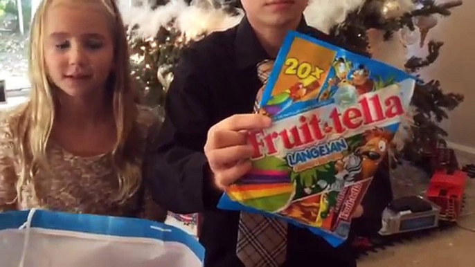 Unboxing Kerstpakket van en met Eveline Maureen!