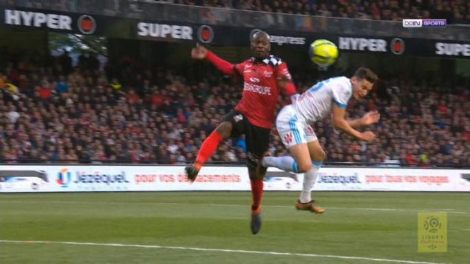 Thauvin's hot streak continues with deft glancing header