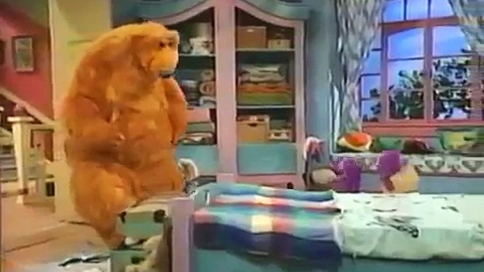 Bear In The Big Blue House - Bear yells for Treelo
