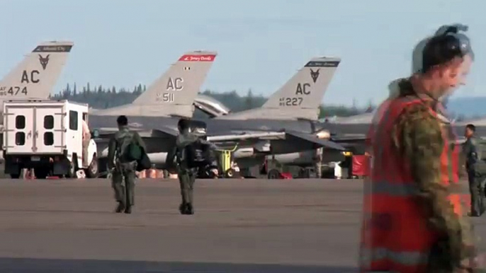 A-10, F-15 и F-16 на авиабазе ВВС США Эйельсон, Аляска