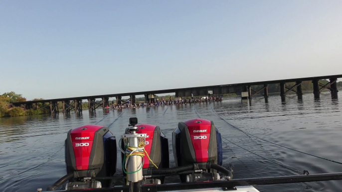 32 Barefoot Skiers Set Guinness World Record with Evinrude