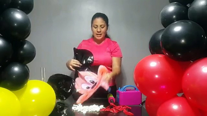 Como hacer mickey mouse con globos paso a paso