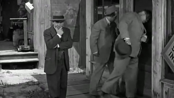 The Three Stooges 051 Cookoo Cavaliers 1940 Curly, Larry, Moe