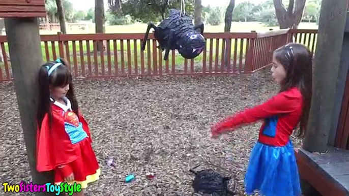 GIANT SPIDER vs SUPERHERO SPIDERGIRL AND SUPERGIRL Save the Yowie Surprise, Giant Pinata Bashing